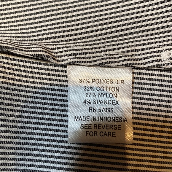 Quintessential, button-down shirt gray and white pinstripes - Picture 8 of 8